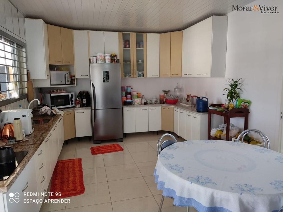 Casa à venda com 3 quartos, 240m² - Foto 14