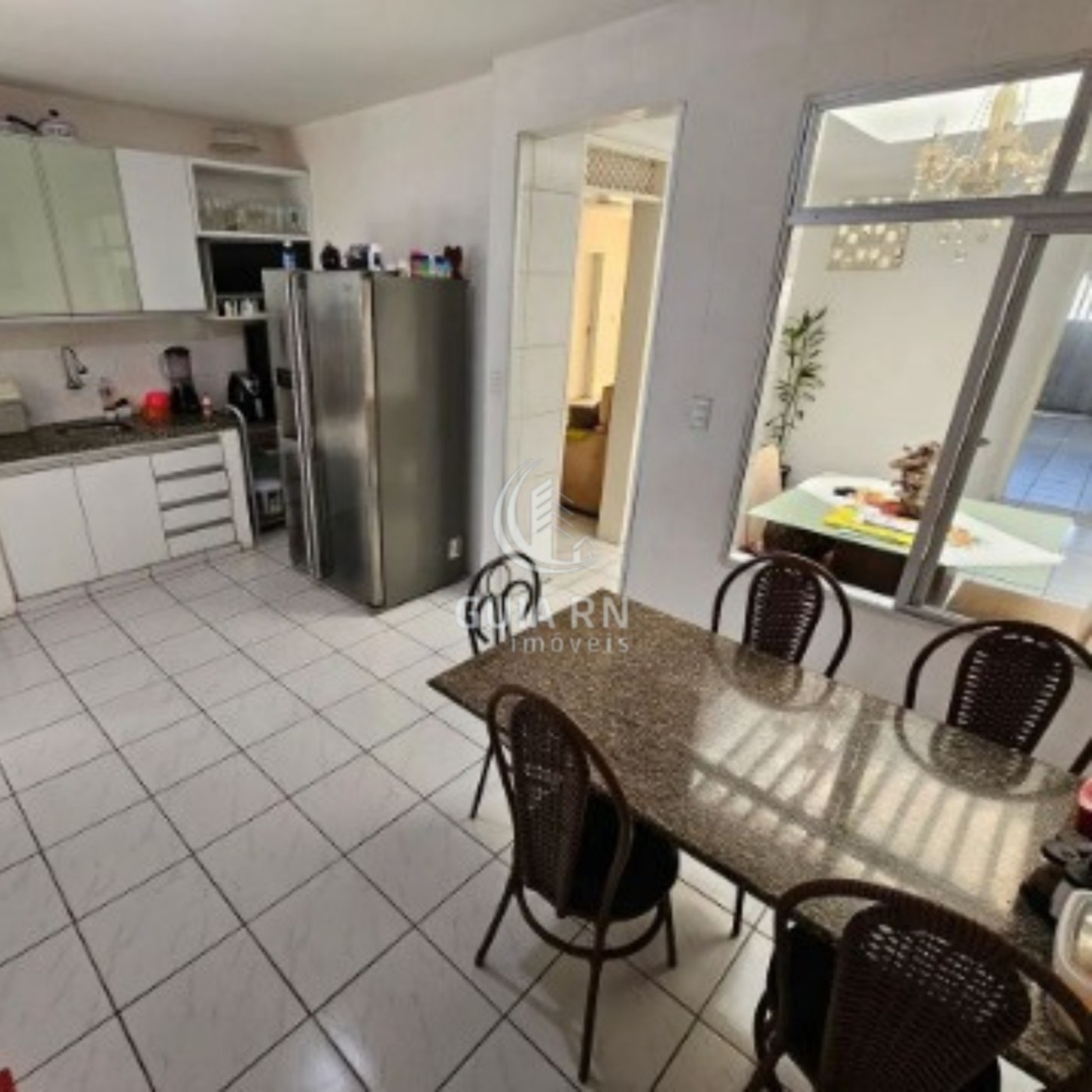Casa à venda com 5 quartos, 240m² - Foto 11
