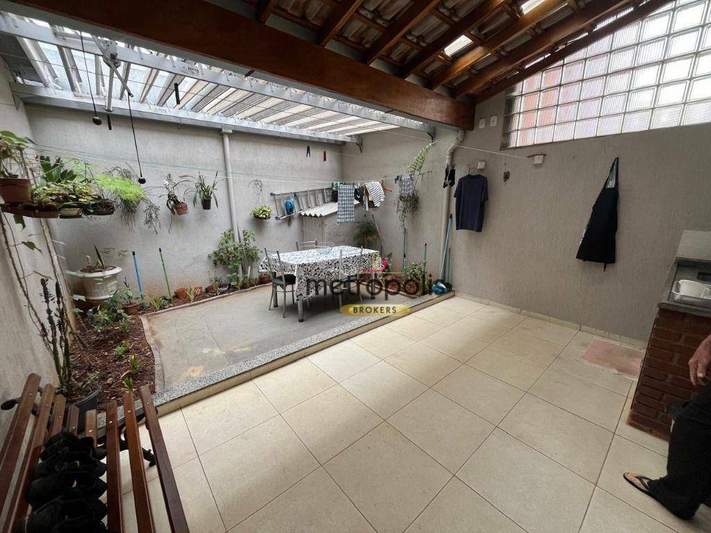 Sobrado à venda com 3 quartos, 264m² - Foto 15