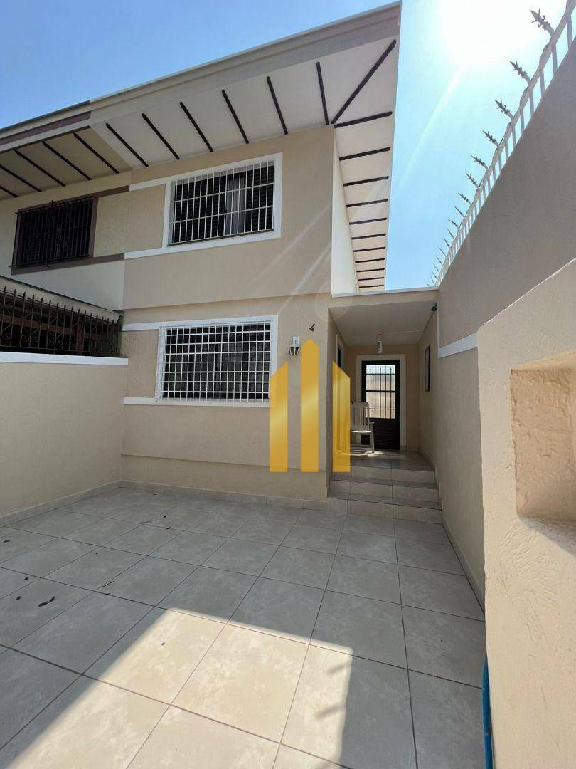 Sobrado à venda com 3 quartos, 125m² - Foto 1