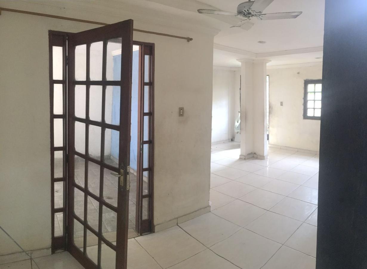 Casa à venda com 2 quartos, 140m² - Foto 2