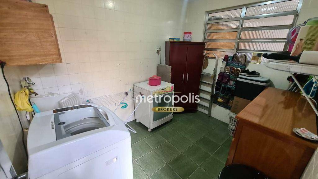 Sobrado à venda com 3 quartos, 250m² - Foto 24