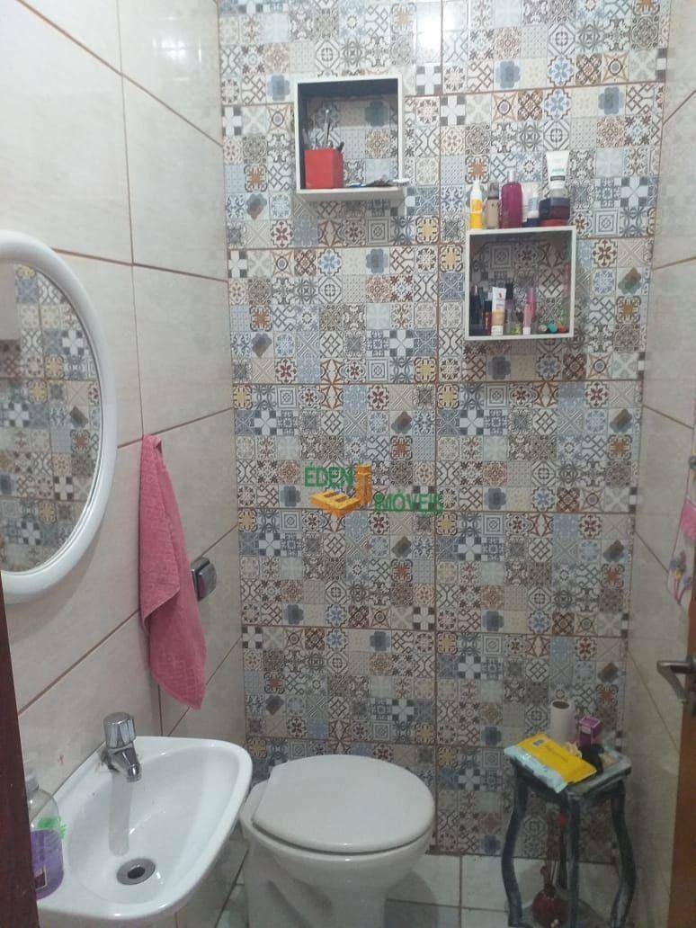 Casa à venda com 3 quartos, 209m² - Foto 9