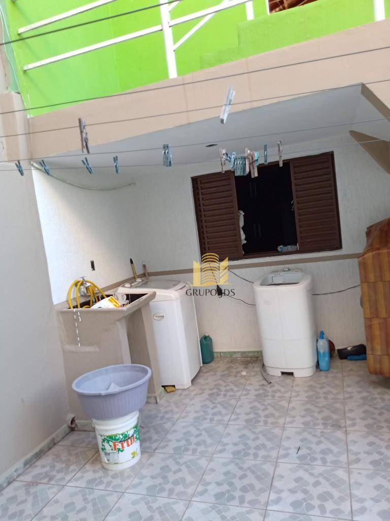 Sobrado à venda com 2 quartos, 125m² - Foto 11