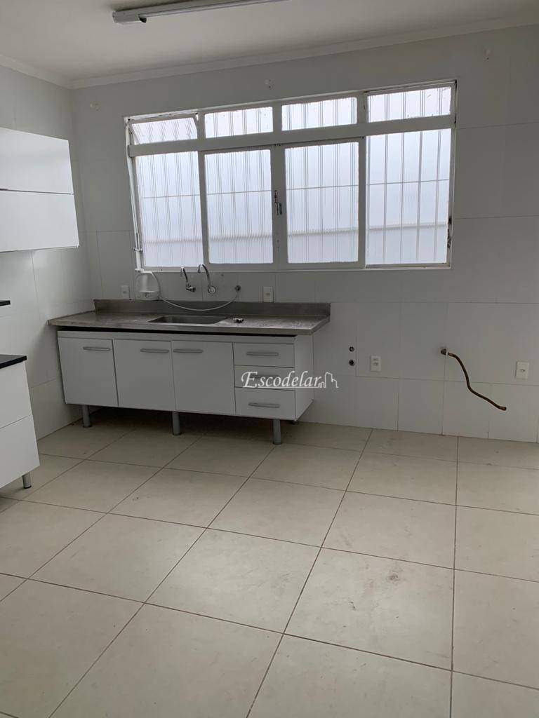 Casa para alugar com 3 quartos, 200m² - Foto 7