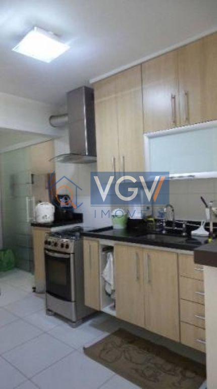 Apartamento à venda com 3 quartos, 107m² - Foto 7