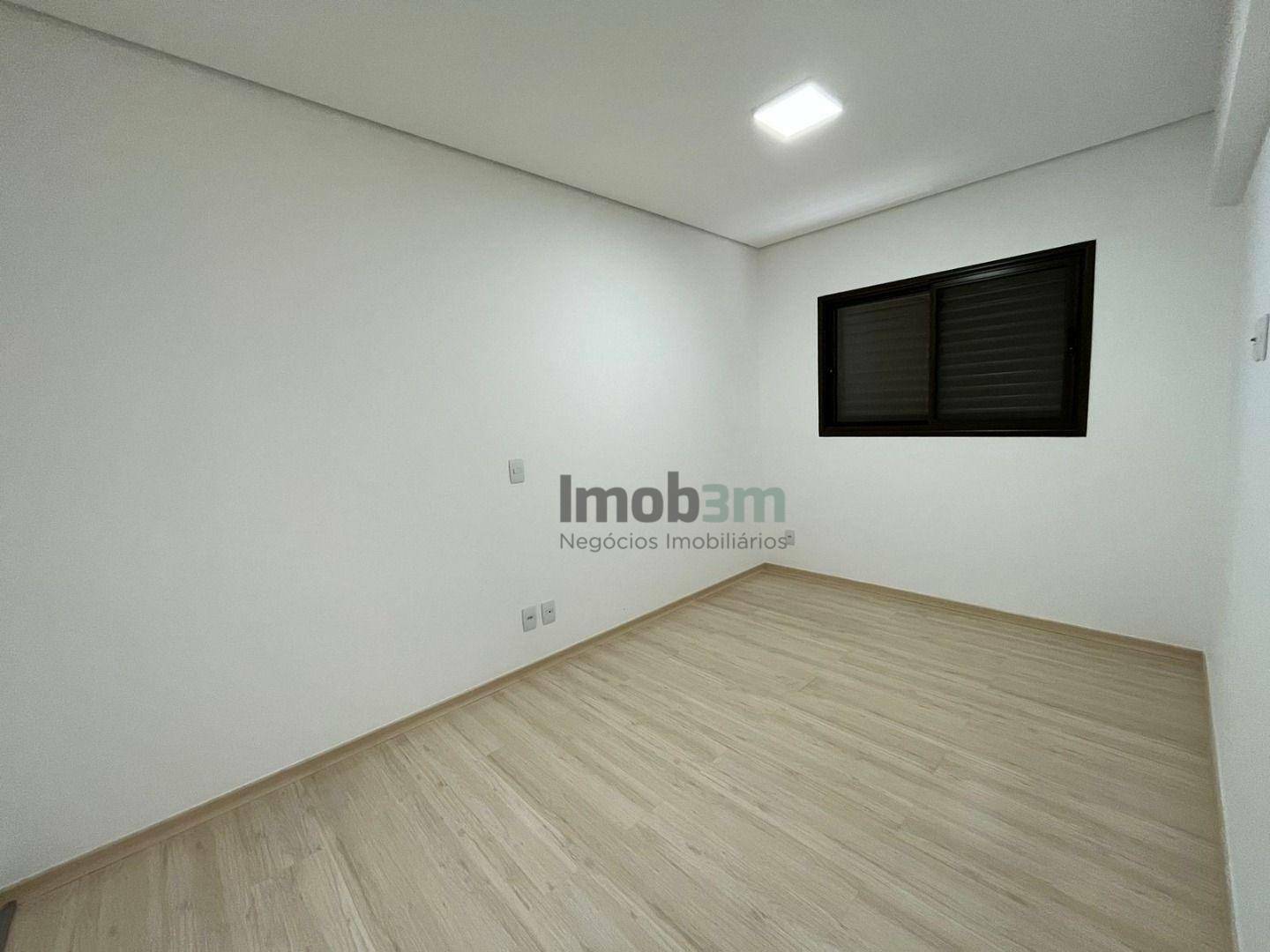 Apartamento para alugar com 2 quartos, 60m² - Foto 13