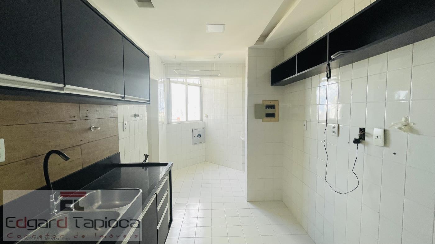 Apartamento para alugar com 3 quartos, 90m² - Foto 14