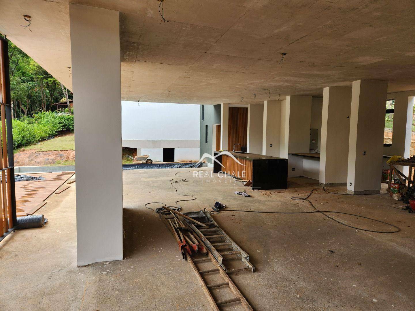 Casa de Condomínio à venda com 4 quartos, 355m² - Foto 18