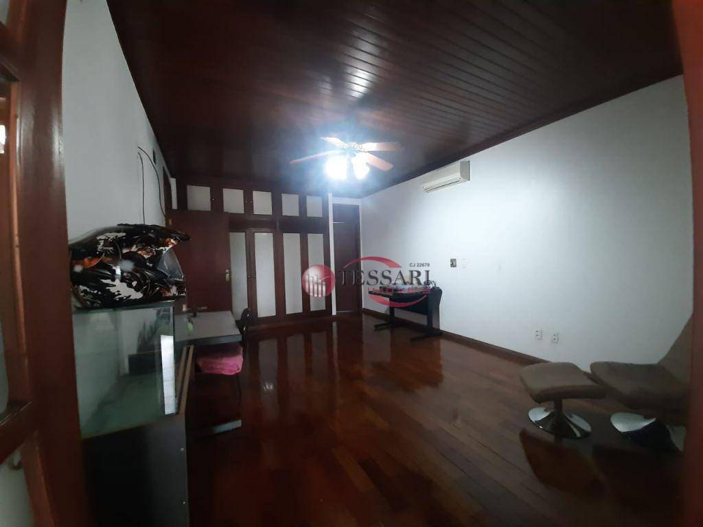 Casa à venda e aluguel com 4 quartos, 750m² - Foto 26