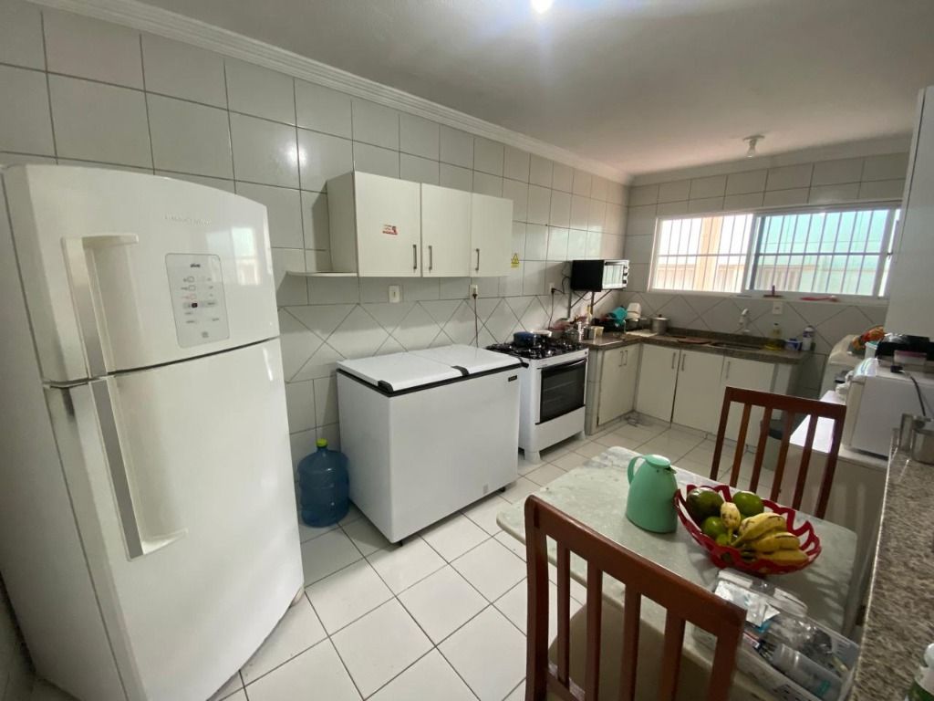 Casa à venda e aluguel com 5 quartos, 240m² - Foto 7