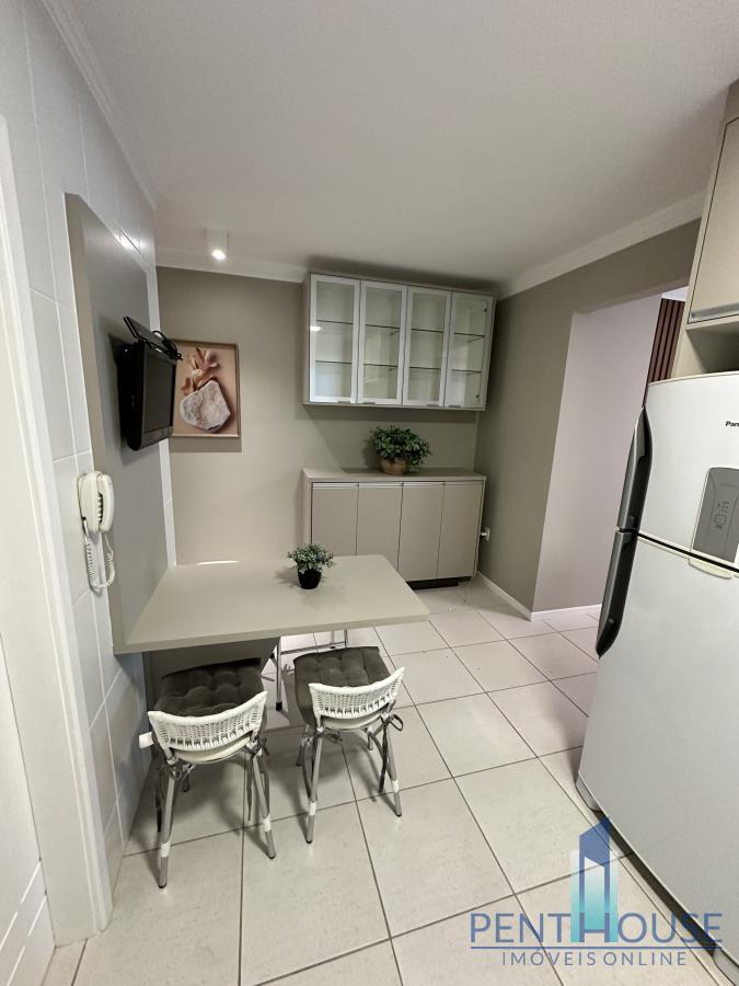 Apartamento à venda com 2 quartos, 100m² - Foto 14