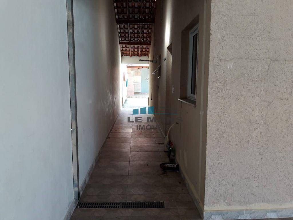 Casa à venda com 2 quartos, 51m² - Foto 9