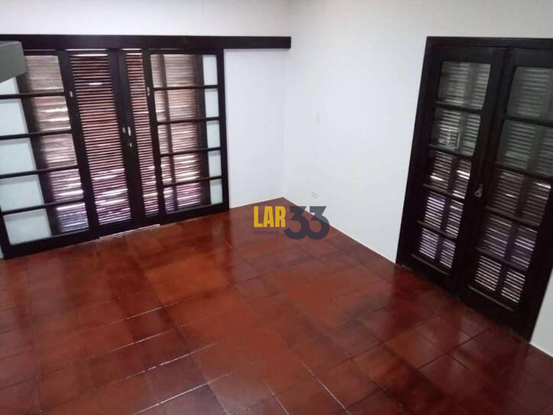 Casa à venda com 2 quartos, 110m² - Foto 9