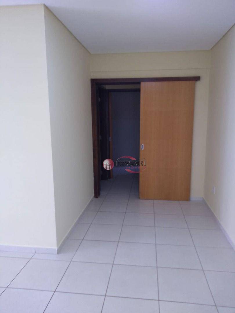 Apartamento para alugar com 2 quartos, 78m² - Foto 2