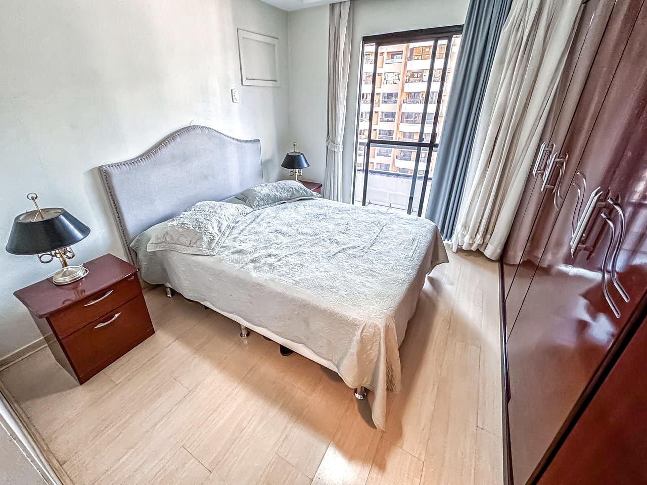 Apartamento à venda com 3 quartos, 116m² - Foto 9