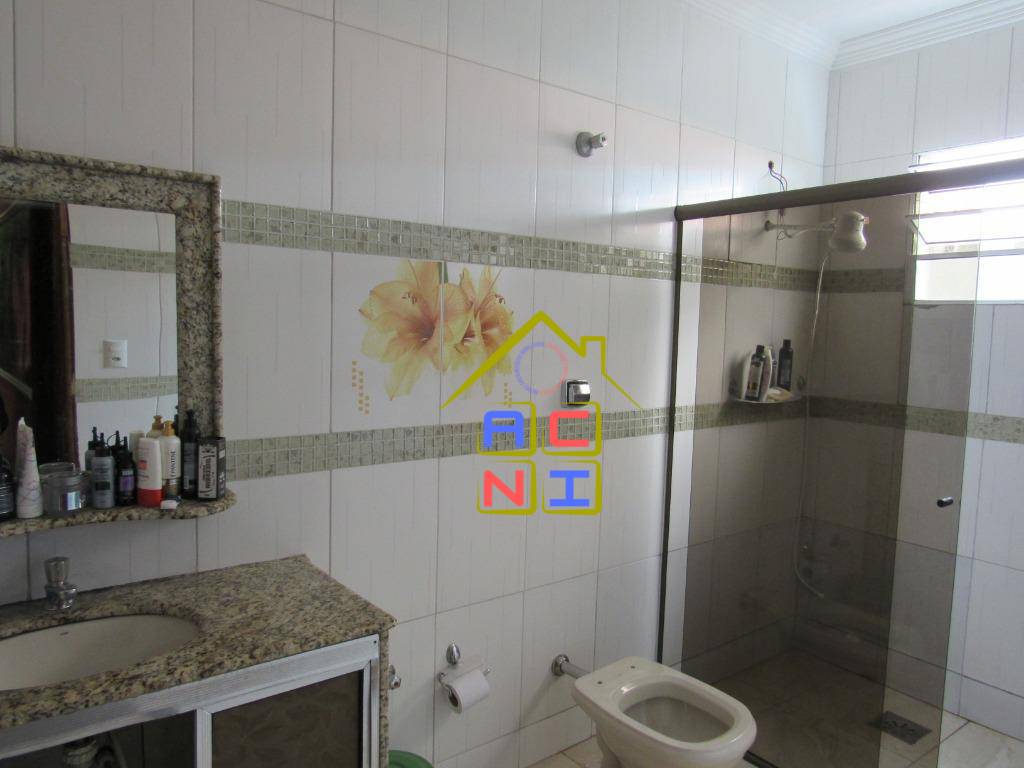 Casa à venda com 2 quartos, 200m² - Foto 27