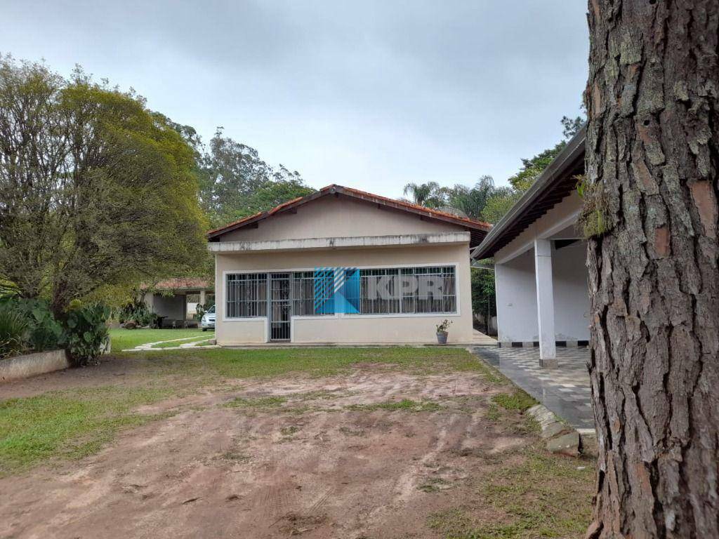 Chácara à venda com 4 quartos, 400m² - Foto 2