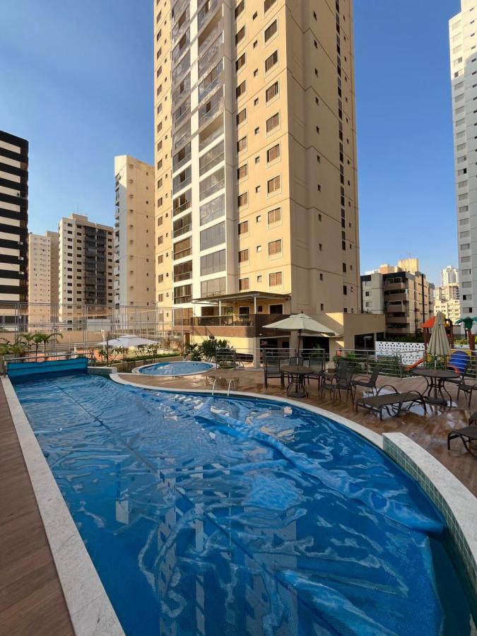 Apartamento à venda com 3 quartos, 105m² - Foto 1