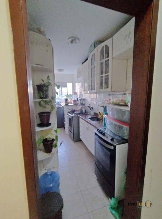 Apartamento à venda com 2 quartos, 58m² - Foto 6