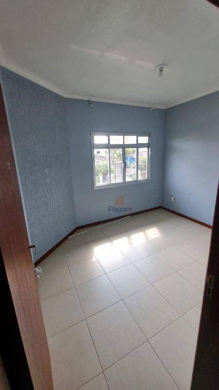 Casa à venda com 5 quartos, 200m² - Foto 20