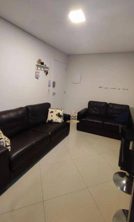 Apartamento à venda com 2 quartos, 86m² - Foto 3