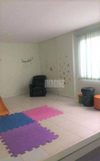 Apartamento à venda com 3 quartos, 65m² - Foto 18