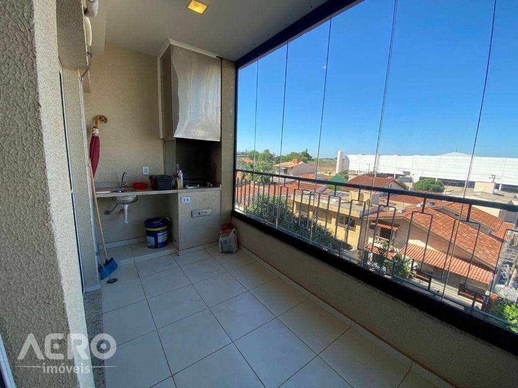 Apartamento à venda com 3 quartos, 86m² - Foto 4