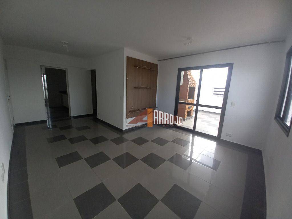 Apartamento à venda com 3 quartos, 115m² - Foto 1