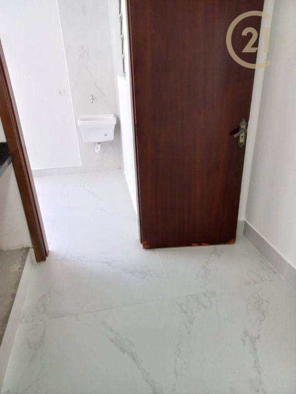 Apartamento à venda com 2 quartos, 62m² - Foto 11