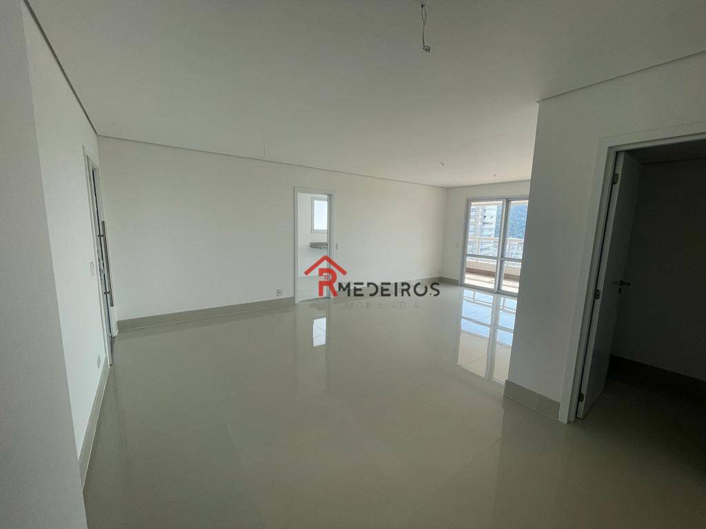 Apartamento à venda com 3 quartos, 162m² - Foto 4