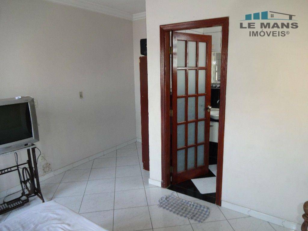 Casa à venda com 3 quartos, 170m² - Foto 27