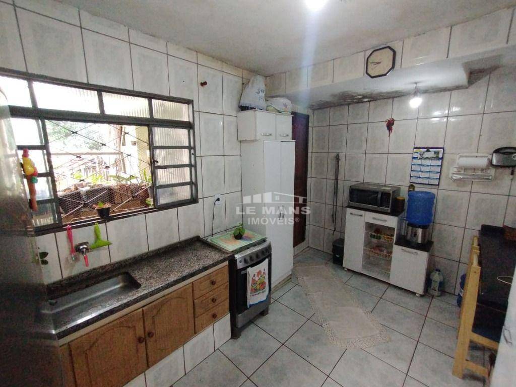 Casa à venda com 3 quartos, 111m² - Foto 5