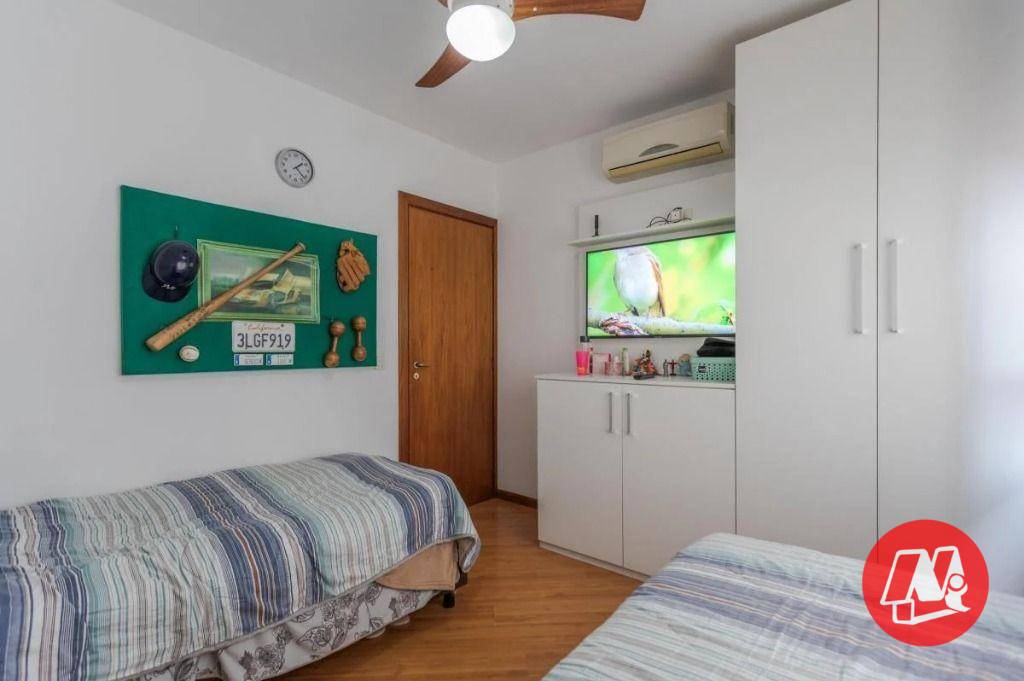 Apartamento para alugar com 3 quartos, 206m² - Foto 11