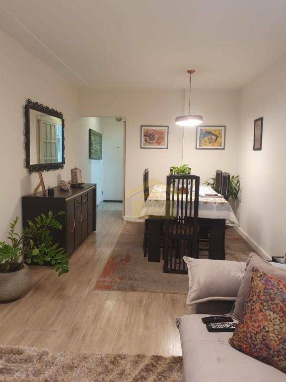 Apartamento à venda com 2 quartos, 79m² - Foto 1