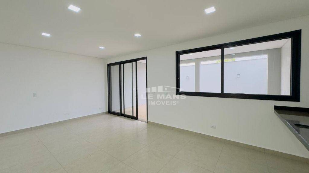 Casa à venda com 3 quartos, 235m² - Foto 12