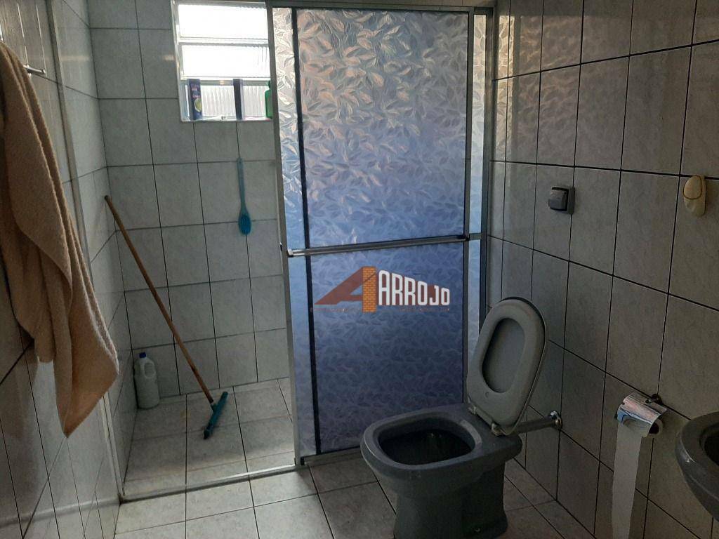 Sobrado à venda com 3 quartos, 150m² - Foto 4