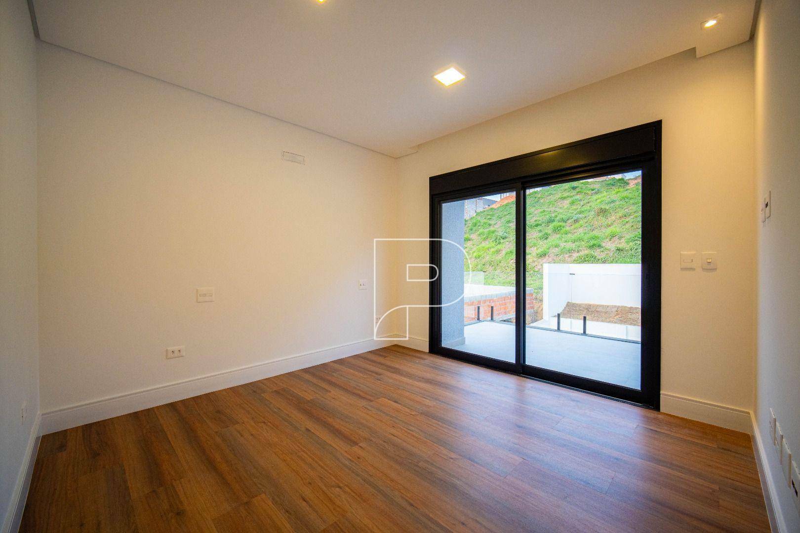 Casa de Condomínio à venda com 3 quartos, 303m² - Foto 14