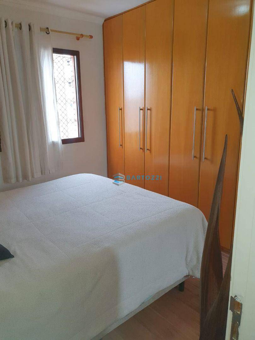 Apartamento à venda com 3 quartos, 67m² - Foto 12