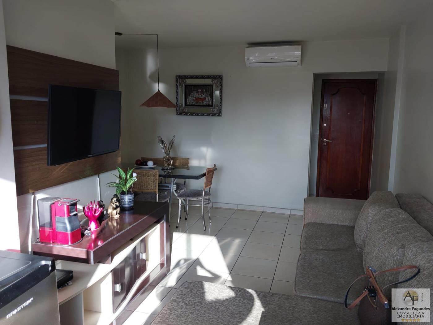 Apartamento à venda com 2 quartos, 69m² - Foto 3