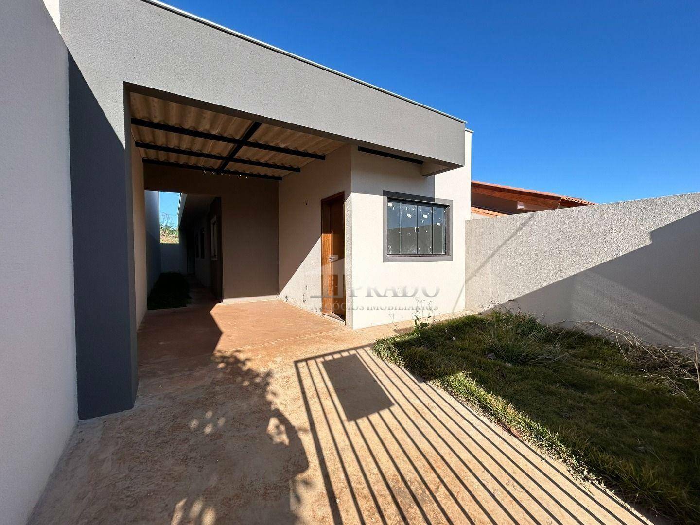 Casa à venda com 2 quartos, 79m² - Foto 2