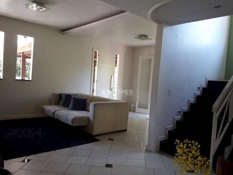 Casa de Condomínio à venda com 3 quartos, 230m² - Foto 15