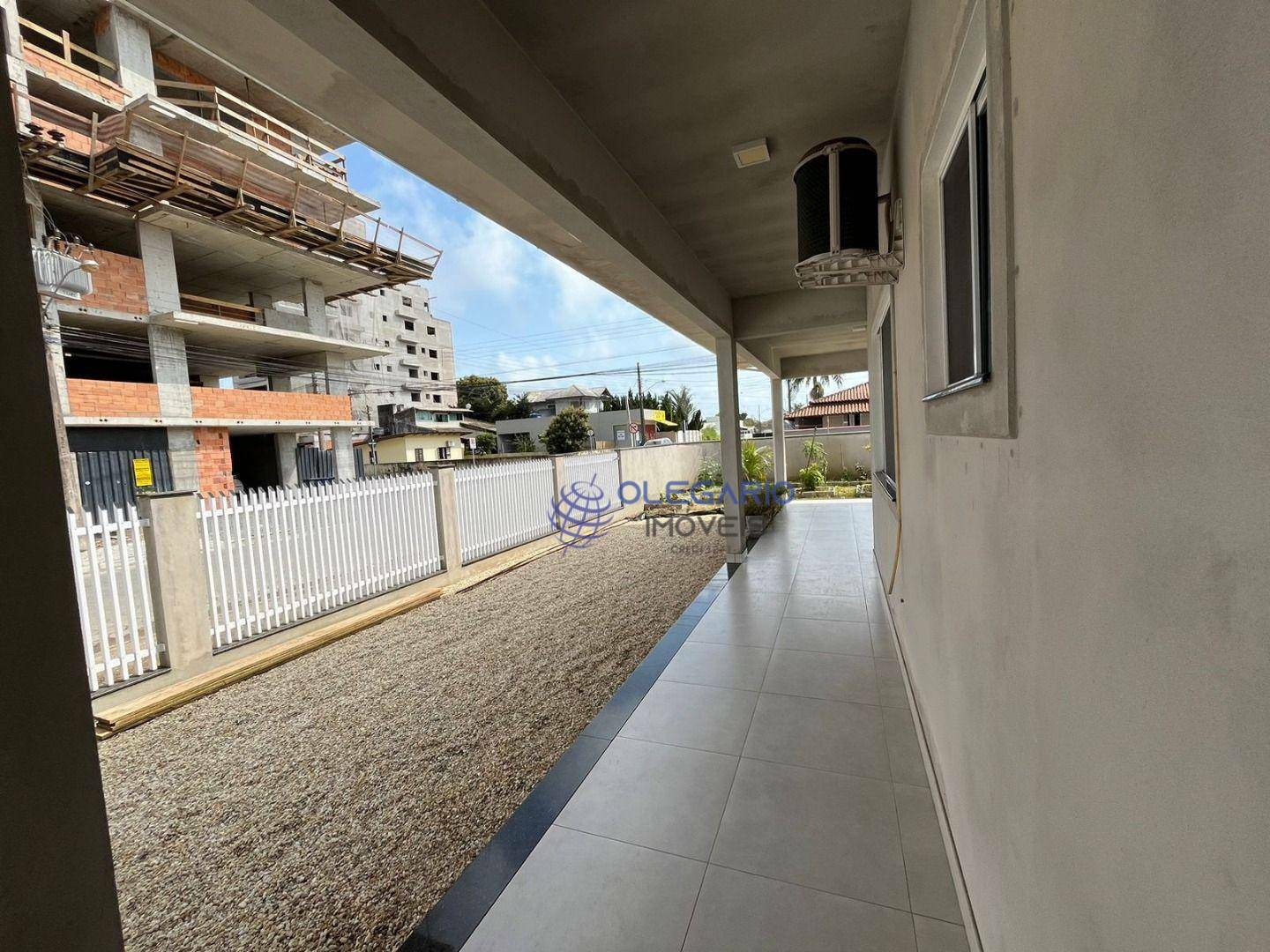 Casa à venda com 3 quartos, 145m² - Foto 14