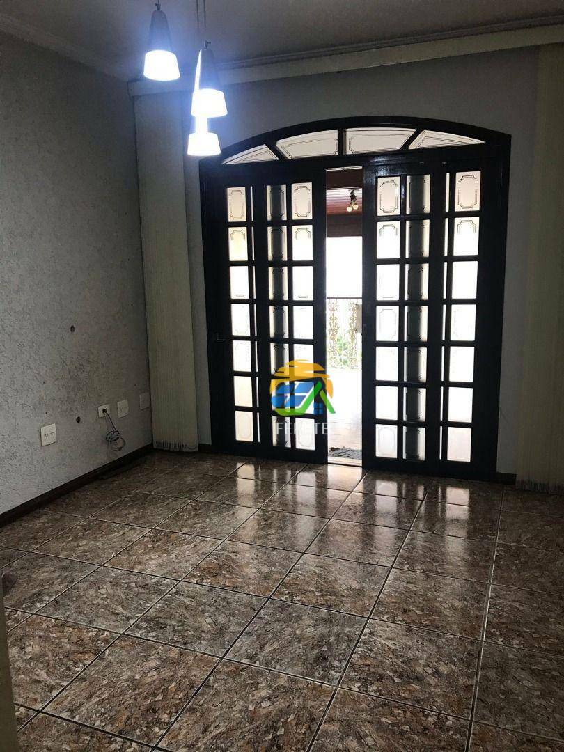 Casa à venda com 3 quartos, 96m² - Foto 18