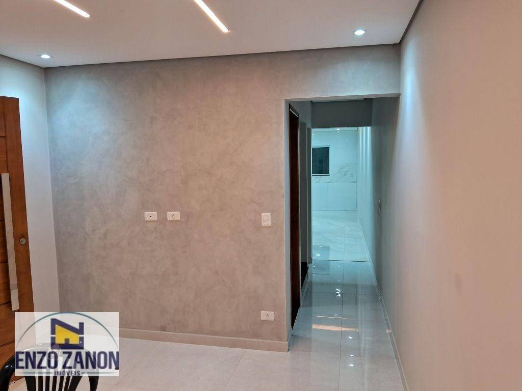 Sobrado à venda com 4 quartos, 145m² - Foto 1