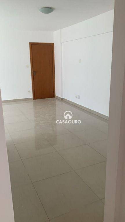 Apartamento à venda com 3 quartos, 94m² - Foto 14