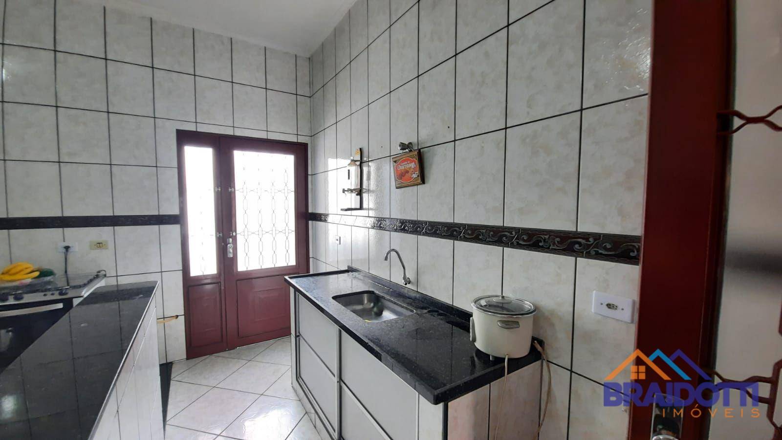 Casa à venda com 2 quartos, 105m² - Foto 14