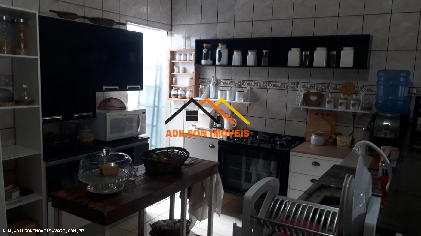 Casa à venda com 4 quartos, 250m² - Foto 13