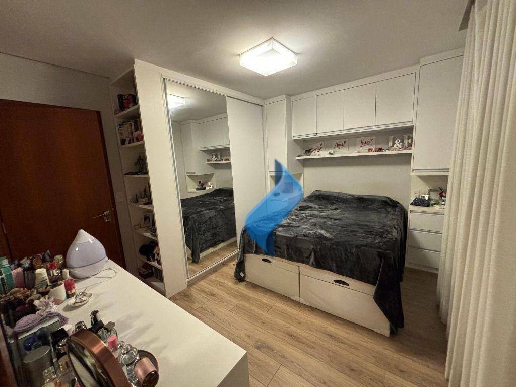 Apartamento à venda com 2 quartos, 70m² - Foto 12