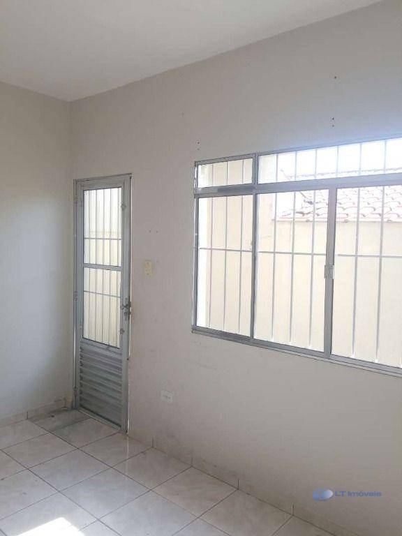 Casa à venda com 2 quartos, 83m² - Foto 5